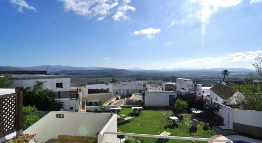 Hotel Utopia Benalup-Casas Viejas Bagian luar foto