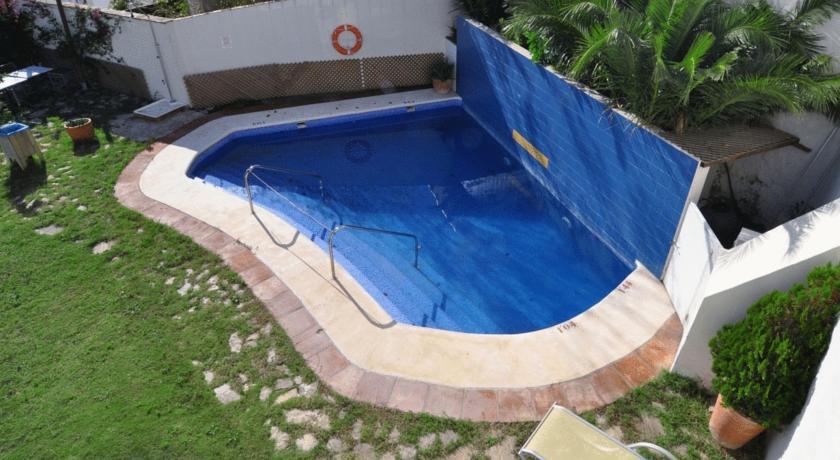 Hotel Utopia Benalup-Casas Viejas Bagian luar foto