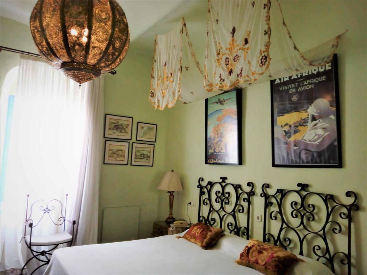 Hotel Utopia Benalup-Casas Viejas Bagian luar foto