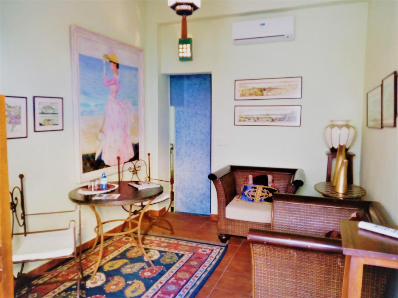 Hotel Utopia Benalup-Casas Viejas Bagian luar foto