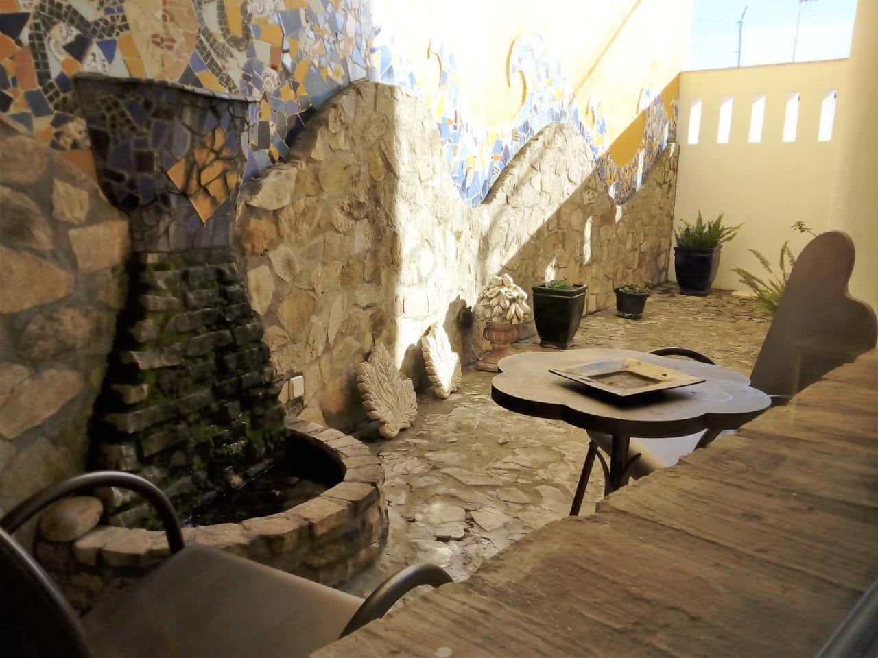 Hotel Utopia Benalup-Casas Viejas Bagian luar foto