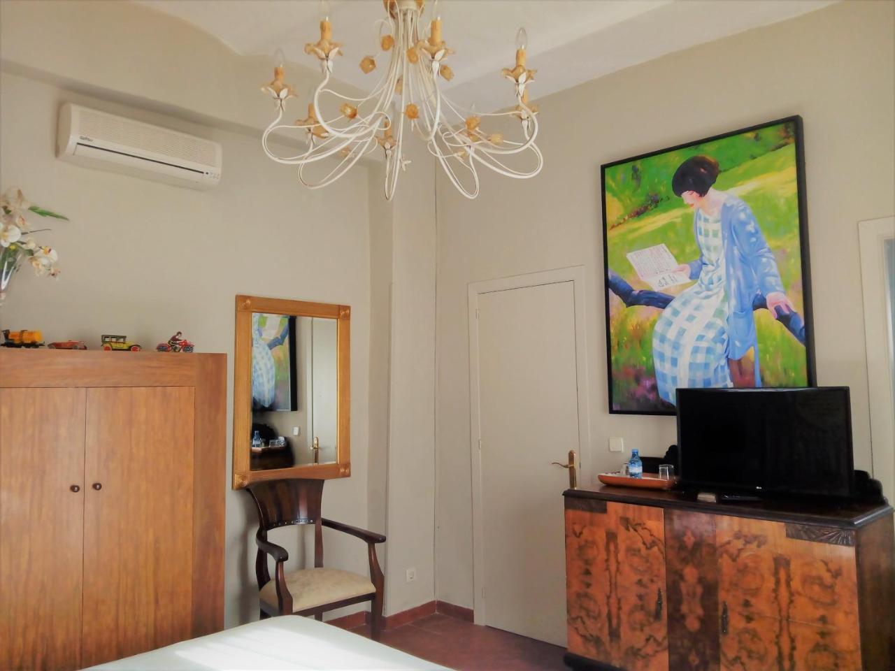 Hotel Utopia Benalup-Casas Viejas Bagian luar foto