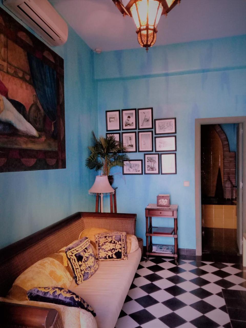 Hotel Utopia Benalup-Casas Viejas Bagian luar foto