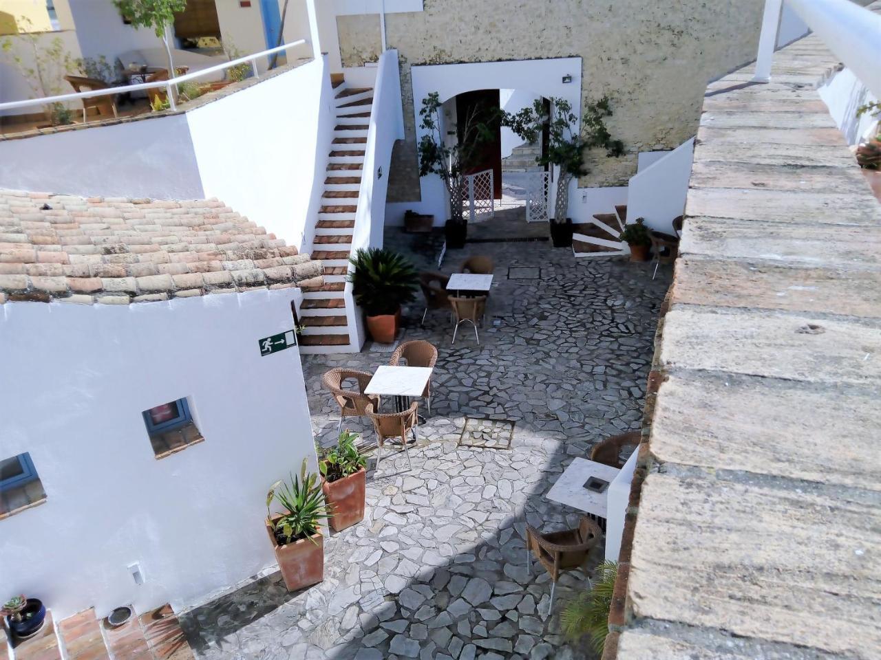 Hotel Utopia Benalup-Casas Viejas Bagian luar foto