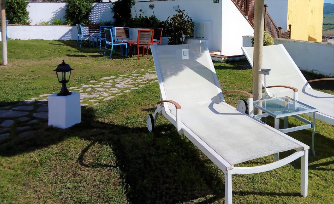 Hotel Utopia Benalup-Casas Viejas Bagian luar foto