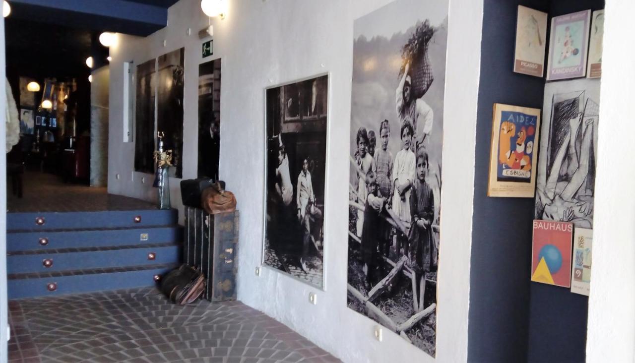 Hotel Utopia Benalup-Casas Viejas Bagian luar foto