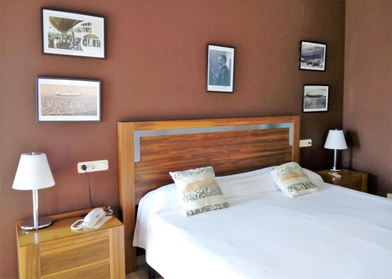 Hotel Utopia Benalup-Casas Viejas Bagian luar foto